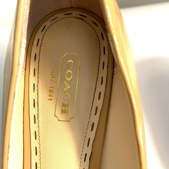 COACH Elora Patent Leather Beige Peep toe Shoes size 7.5 - Picture 6 of 8
